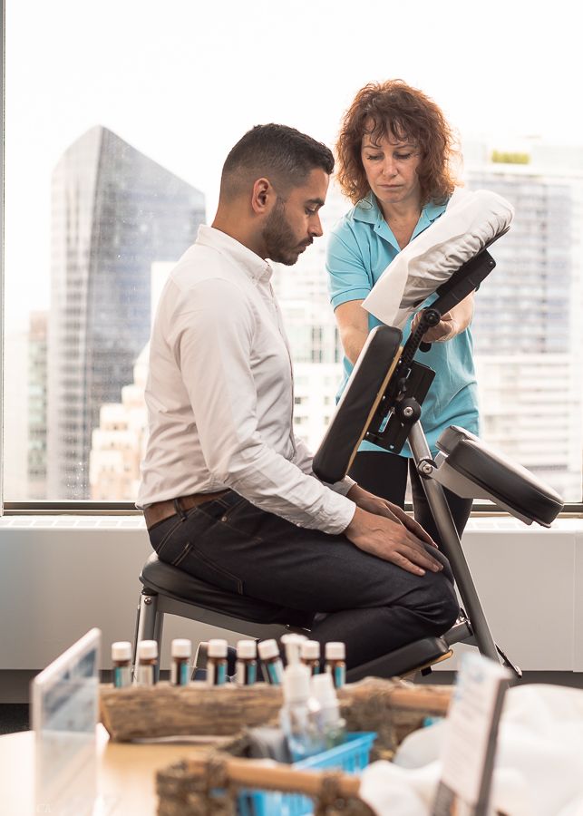 The Benefits of Office Massage for Employee Wellness and Productivity